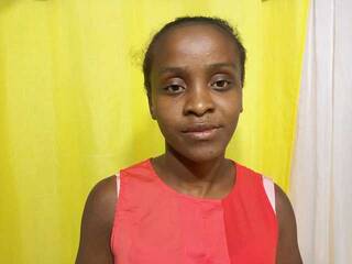 צ'אט וידאו ארוטי Navalonahasina