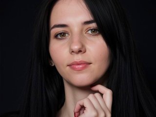 צ'אט וידאו ארוטי NayaLight