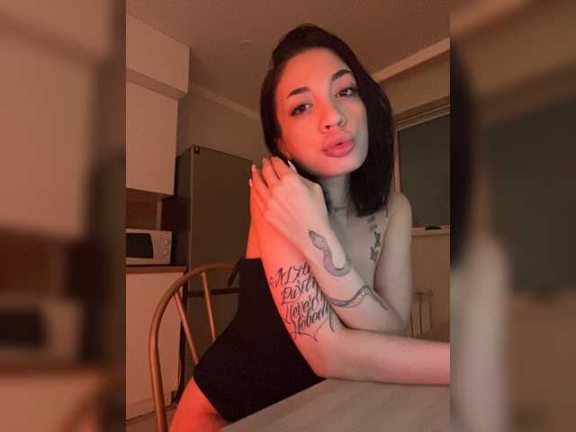 צילומי מסך משודרים KiraCave