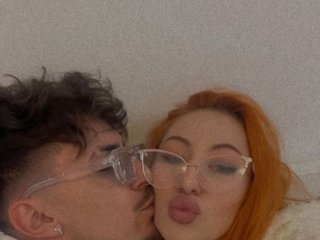 צ'אט וידאו ארוטי NegativAndFoxy