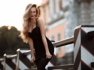 צ'אט וידאו ארוטי NejnayLedi