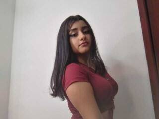 צ'אט וידאו ארוטי nemary-tera