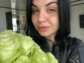 צ'אט וידאו ארוטי Nemezziida