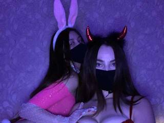 צ'אט וידאו ארוטי Nick-Alice