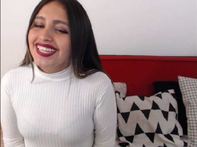 צילומי מסך משודרים NickyAdams