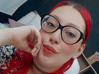 צ'אט וידאו ארוטי NickyJones