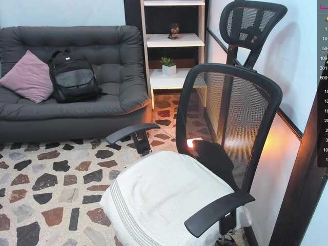 צילומי מסך משודרים NickyJones