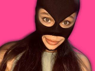 צ'אט וידאו ארוטי Nickymask