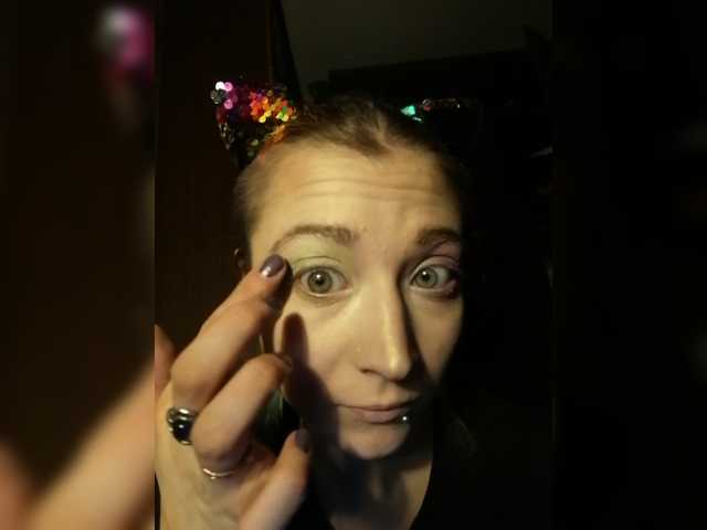 תמונות ChrisFSaline Hello♥ ♥make me moah with ur tokens! Goal - #toples and #oil show ( 333 tokens) 136 tk remain♀️ #dance (17tk) #boobs (26tk) #ass (25tk) #pussy (180tk) ♥my Instagram @chrisfseline