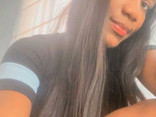 צ'אט וידאו ארוטי NicoleHillss