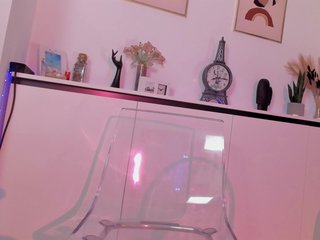 צ'אט וידאו ארוטי NicoleIris