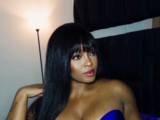 צ'אט וידאו ארוטי nicoleth18