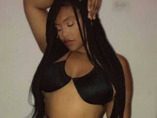 צ'אט וידאו ארוטי Nicolette-1