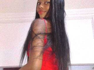 צ'אט וידאו ארוטי Nicolette-x