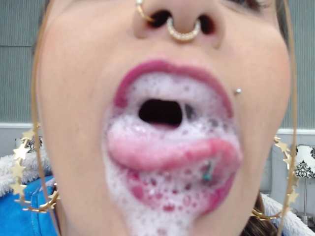צילומי מסך משודרים NicolleWayne