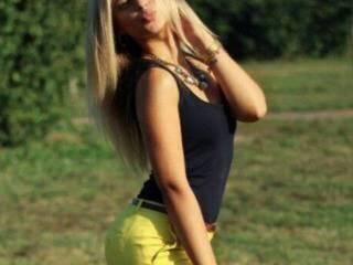 צ'אט וידאו ארוטי nikikikiss