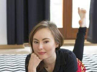 צ'אט וידאו ארוטי NinaAwsome