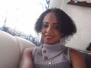 צ'אט וידאו ארוטי Ninacoric