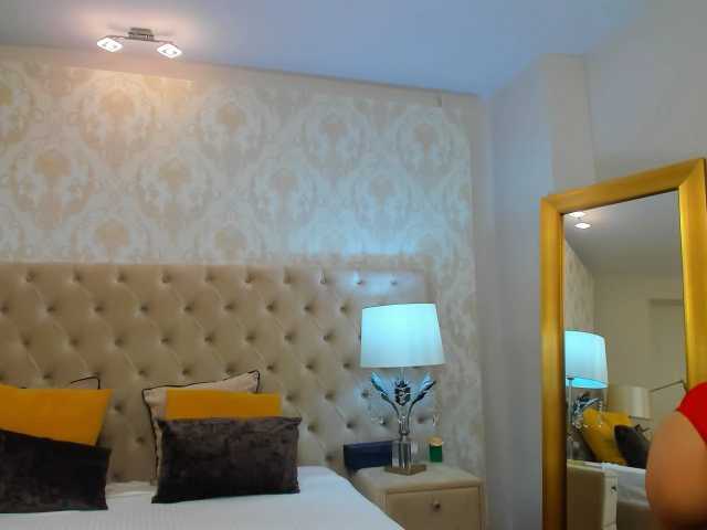 צילומי מסך משודרים NinaCrystal