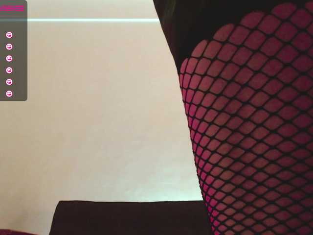 צילומי מסך משודרים NinaSantos