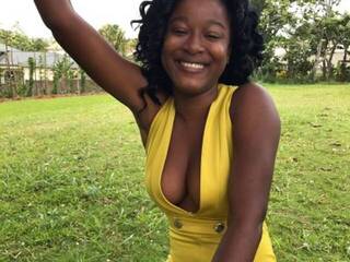 צ'אט וידאו ארוטי NipplePucker