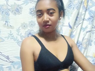 צ'אט וידאו ארוטי Nisaina