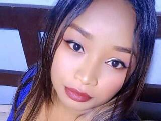 צ'אט וידאו ארוטי Noumimi