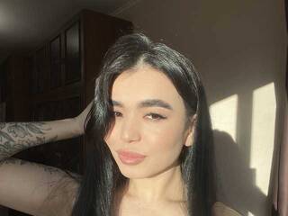 צ'אט וידאו ארוטי Nozzzasa