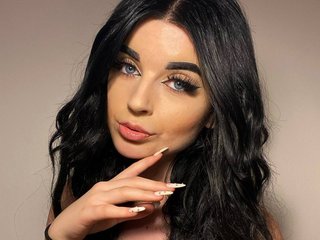 צ'אט וידאו ארוטי NtrlBeauty
