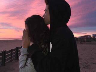 צ'אט וידאו ארוטי nut-and-bolt