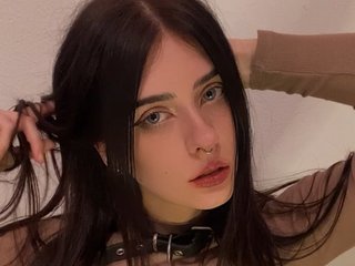 צ'אט וידאו ארוטי mali_doll