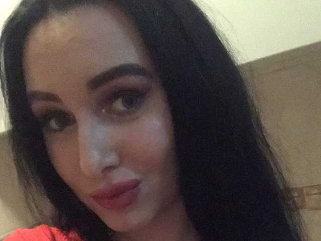 תמונה של הפרופיל OliviaDiamond