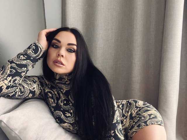 תמונה של הפרופיל OliviaGoold