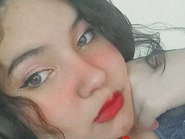 תמונה של הפרופיל OliviaHill