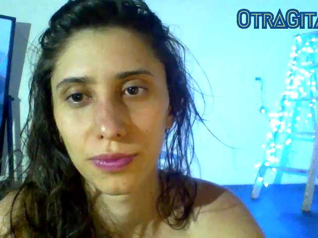 תמונות OtraGitana #tiemeuptuesday! tip 8 to support! 500! 0 raised, 500 remaining to tie myself! #natural #real #lovense #lush #kinky #dance