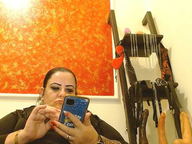 תמונות pamelarosse dare to undress me!!! my fav : 58 88 101 !!! #bbw #mistress #joi #dominatrix #smoke