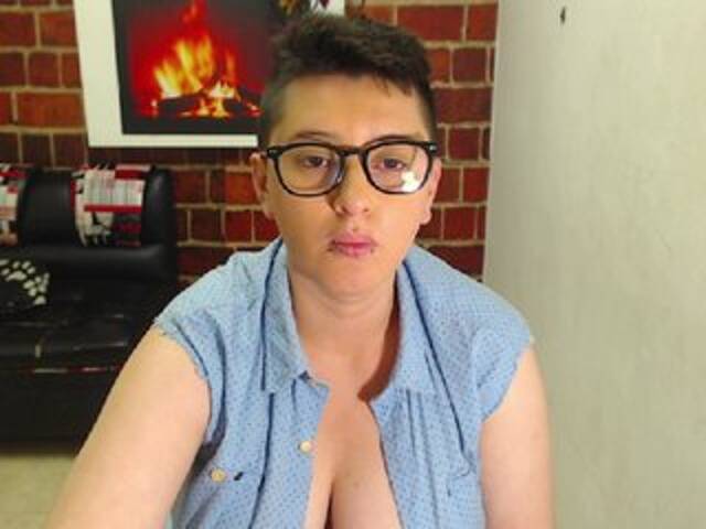 צילומי מסך משודרים pamelasmith