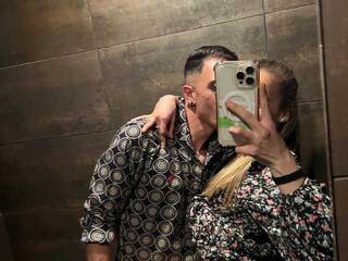 צ'אט וידאו ארוטי Parejaveintidos