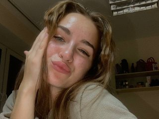 צ'אט וידאו ארוטי PartheniaOshima