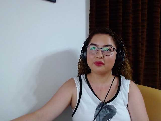 צילומי מסך משודרים PaulaAlvares