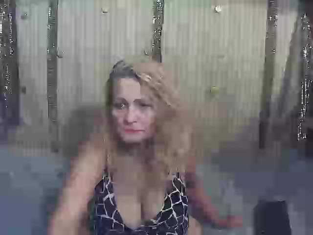 תמונות PaulaPalooza I am new - cum to my room and watch my show!