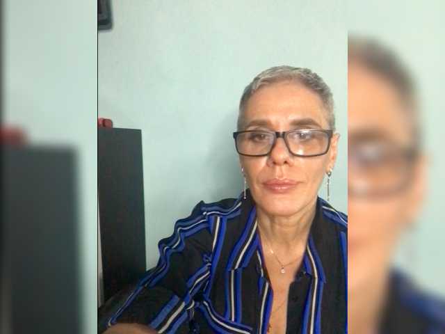 צילומי מסך משודרים Pauline7