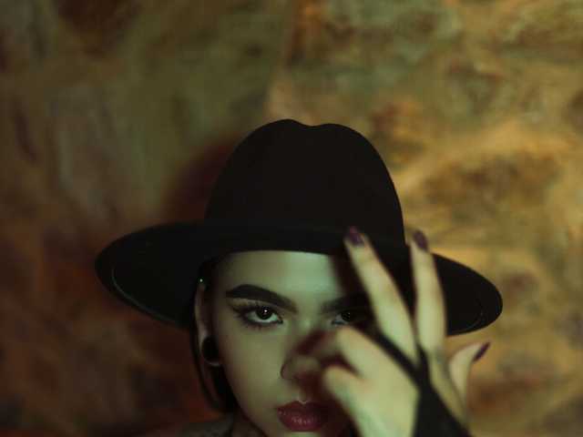 תמונה של הפרופיל PaulinneSmith