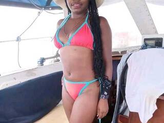 צ'אט וידאו ארוטי peenelopee