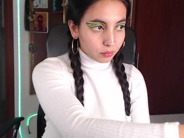 תמונות PepperLara #makeup #sexy #colombian #latina #latingirl #bdsm #bigass #prettyface #culogrande #coño #pussy #lovense
