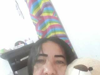 צ'אט וידאו ארוטי Perla-erotica