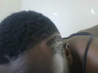 צ'אט וידאו ארוטי Petitegoddess