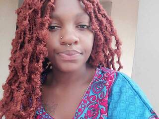 צ'אט וידאו ארוטי petitesassy