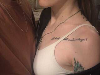 צ'אט וידאו ארוטי PhoeniXsweets