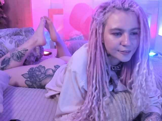 צילומי מסך משודרים pink-cate